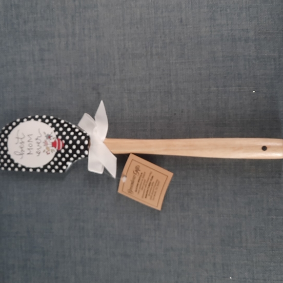 Kitchen Dish Towel Spatula Gift Set Hugs Kisses Love Help Dishes Best Mom Ever - Picture 6 of 8